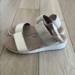 Sandals-Kensie Cream and Tan Sandals